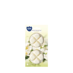 Wosk do kominka Kwitnący Jaśmin wz40-2-169 Aura Home Care w dekoracyjnym opakowaniu z motywem białych kwiatów. Aromatyczny wosk zapachowy wypełnia wnętrze delikatnym i świeżym zapachem jaśminu.