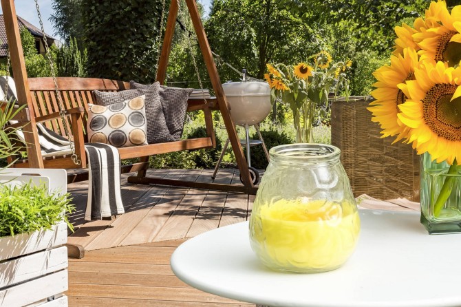 Zapachowa świeca ogrodowa w szkle CITRONELLA s72-86 Aura