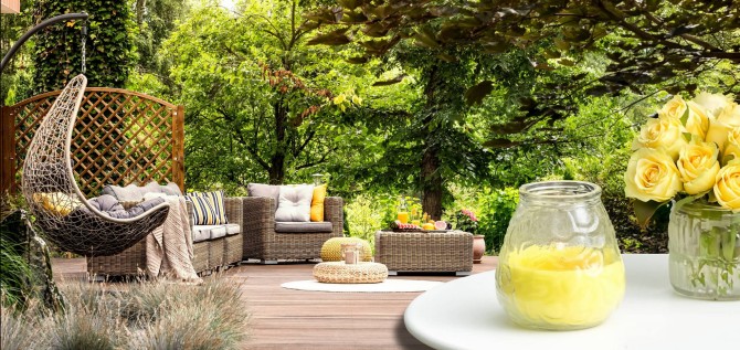 Żółta świeca zapachowa Citronella s70-86 Aura na taras i balkon