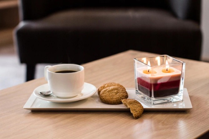 Świeca zapachowa trójkolorowa Self Care SPA snk80-363 Aura