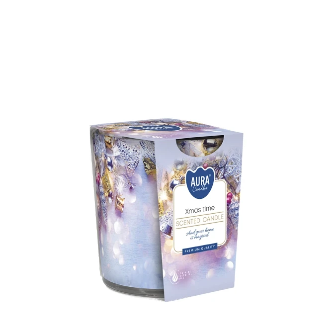 Świeca zapachowa Świąteczny Czas SN72S-01 Aura w prostym szkle z dekoracyjnym, świątecznym wzorem, widoczna etykieta produktu.