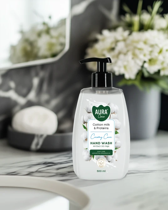 Mydło do rąk 500 ml Mleczko bawełniane i Proteiny AHW-004-004 Aura Care w nowoczesnej aranżacji wnętrza.