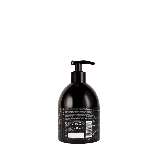 Mydło do rąk Premium 500 ml Skóra i Kardamon AHW-011-022 Aura Care przedstawione na ciemnym tle produktowym. Elegancka butelka z pompką doskonale sprawdzi się w nowoczesnej łazience lub kuchni.
